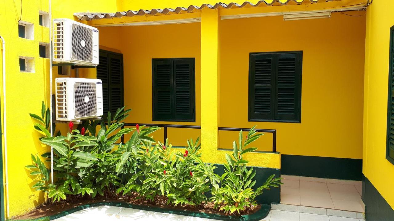 Residencialdes Bed & Breakfast Sao Tome Bagian luar foto
