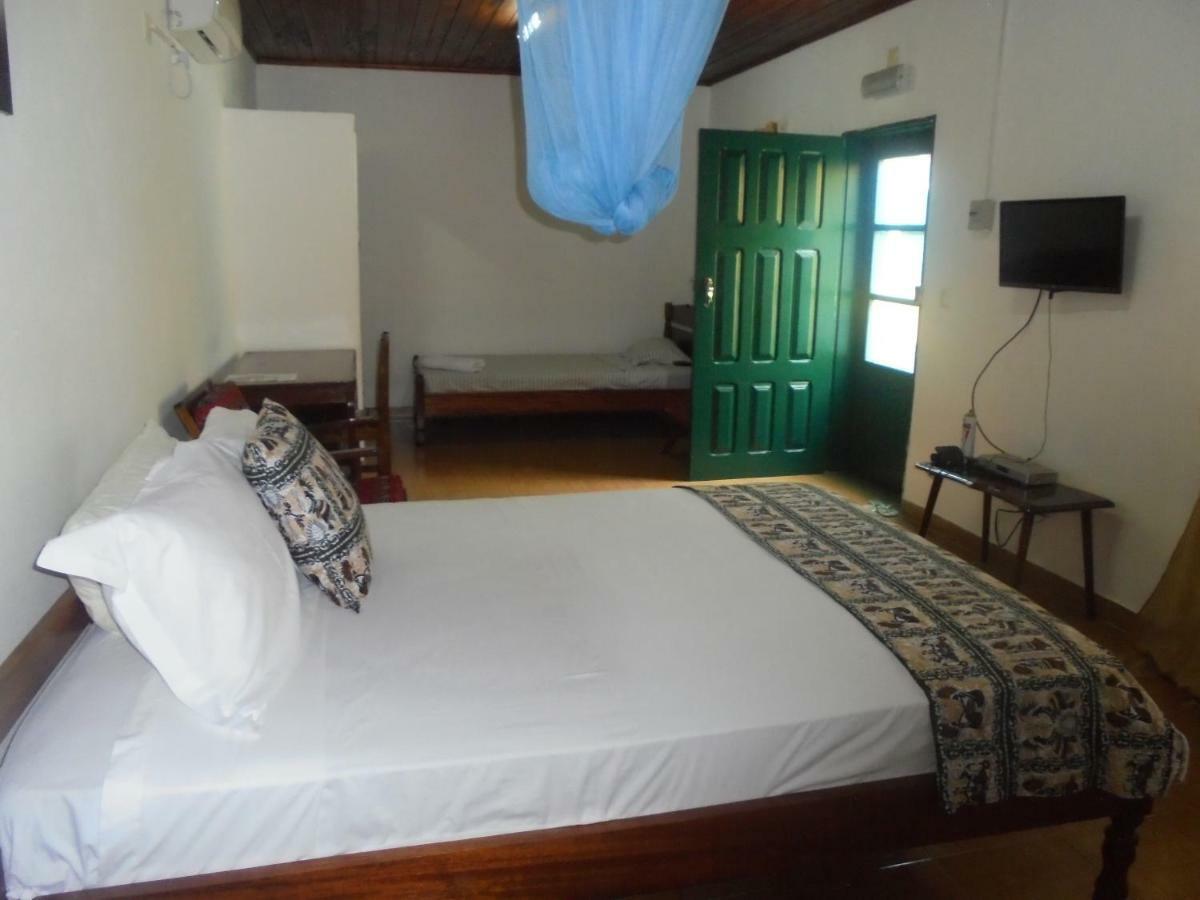 Residencialdes Bed & Breakfast Sao Tome Bagian luar foto