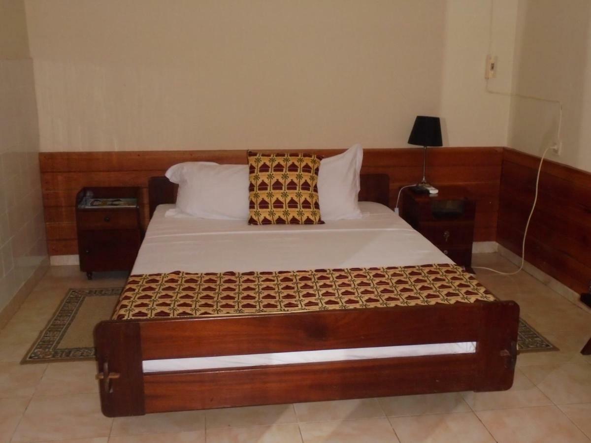 Residencialdes Bed & Breakfast Sao Tome Bagian luar foto