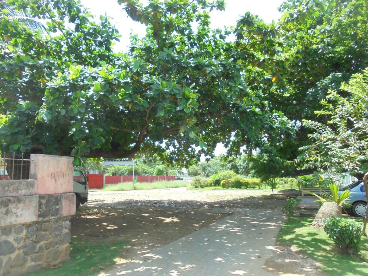 Residencialdes Bed & Breakfast Sao Tome Bagian luar foto